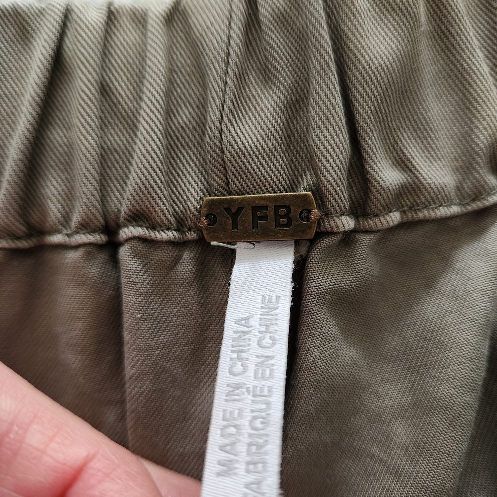 Wide Leg Gray Pants - Picture 5 of 5